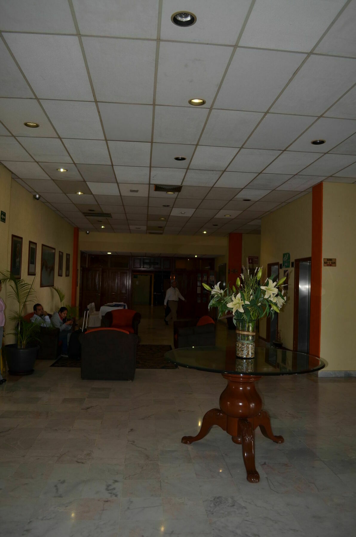 Capital O Hotel Casa Real Celaya Селая Екстериор снимка